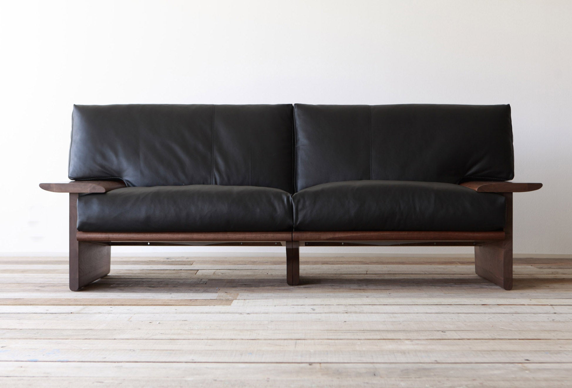 PIANURA Sofa 210